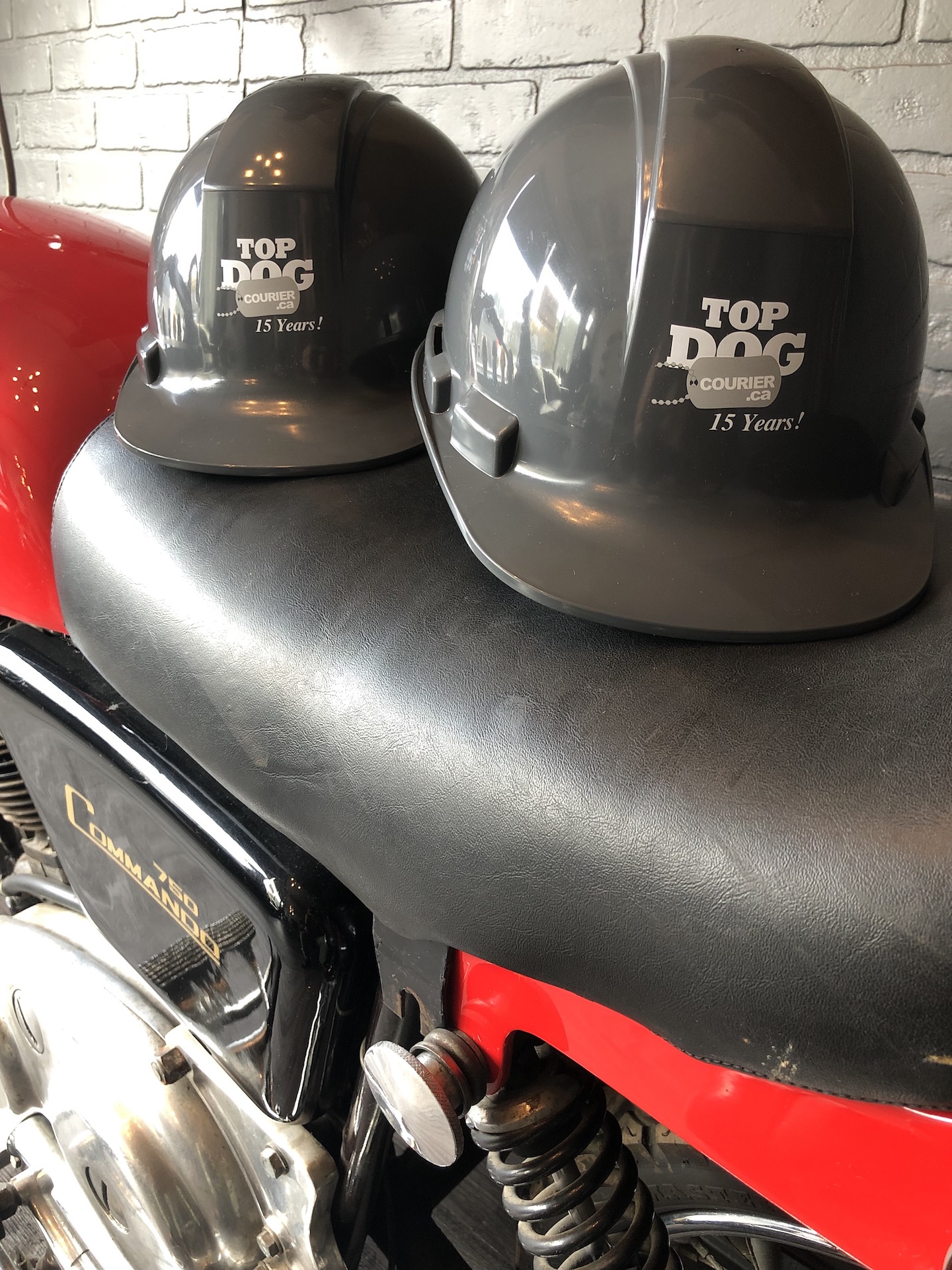 custom-hard-hats-winnipeg-ppe